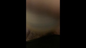 Sa chatte mouiller se frotte contre moi pour baiser une grosse bite