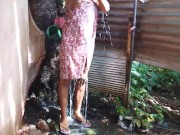 ගමෙ කෙල්ල නානවා villej girl bath room.fun 4/16