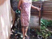 ගමෙ කෙල්ල නානවා villej girl bath room.fun 5/16