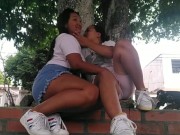 nada mas excitante que besarnos al aire libre