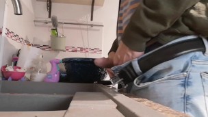 Jerking, cumming and pissing into the kitchen sink