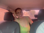 Letzy le da su buena propina al chofer con una buena rusa 2/16