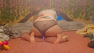 Masked Bandage babe masterbates for you while playing God of War Ragnorak