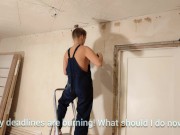 Работница не справилась в срок  с заданием, и отработала своей киской с большим камшотом на лицо. 1/16