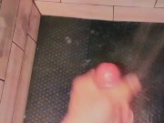 21yo BWC shower Cumshot - Screenshot 4 of 16 - Oiled Up