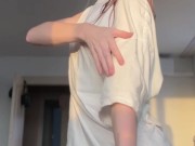 teasing skinny girl show biceps 14/16