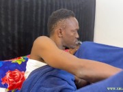 He is a perfect Gold Digger at night 1/16