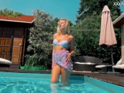 Babe Eyla Moore makes everyone hard as a rock 5/16