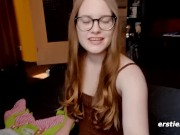 Ersties - Luna A hat Spaß mit Dirndl und Analplug 4/16