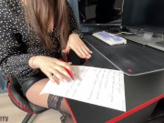 Молодая учительница по русскому языку пригласила меня на дополнительное занятие к себе домой 1/16