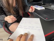 Молодая учительница по русскому языку пригласила меня на дополнительное занятие к себе домой 2/16