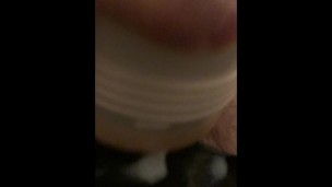 Je lèche sa chatte pour l’exciter