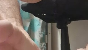 Worship my feet as I jerk off