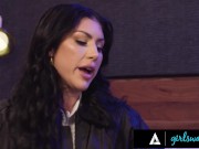 Very Busy Girlfriends Have Quick Fuck 5/16