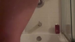 Chubby thicc bbw showering