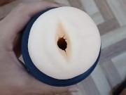 cuarto caliente 🔥😋 (Hombre latino masturbandose con un Fleshlight) 1/16