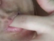 Masturbando minha bucetinha peluda até gozar - Parte 2/2 16/16