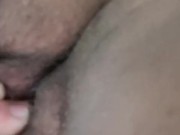 Masturbando minha bucetinha peluda até gozar - Parte 2/2 8/16