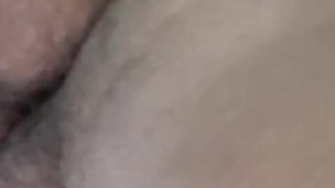 Masturbando minha bucetinha peluda até gozar - Parte 2/2