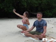 Blowjob on the beach 3/16