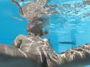 Fun Hungarian babe Zazie Skymm swims naked and horny 14/16