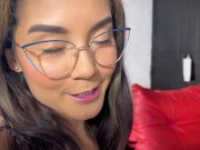 LE PIDO AYUDA A MI HERMANASTRO CON LA TAREA Y TERMINA METIENDO SU VERGA EN MI PEQUEÑO COÑO 2/16