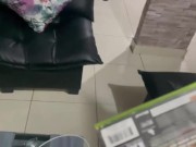 Mi novio casi me pilla follándome a su propio hermano. 2/16