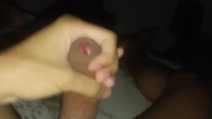 BATENDO UMA PUNHETA BEM GOSTOSA ATÉ GOZAR
