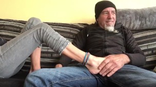 FOOTJOB - ENJOYING WITH BEAUTIFUL FEET of LITTLE SPANISH BLONDE