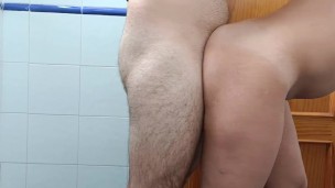 Mi marido me llena el culo de leche