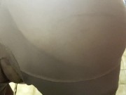 CHICA DE HOSPITAL SE ENCIERRA EN EL BAÑO Y MUESTRA SU GRAN CULO 11/16