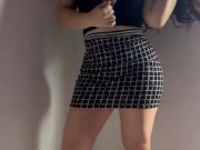 Like para parte 2 Camarografo se calienta con el gran culo de esta hembra🥵 11/16