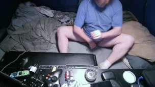Masturbating in the tent with a slow start