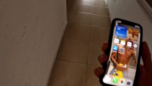 MI COMPAÑERA DE CUARTO ME PAGA SU RENTA CON UNA MAMADA / la chica del dragon