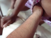 යාළුවගේ කුඩම්මා ජංගිය අදින් නැතුව ඉන්න බැරිකරා Sri Lankan Naughty MILF stepmom Caught Naked and fuck