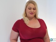 Selah Rain: Sucks on Her Toy 1/16