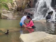 Colombiana de gran culo termina culiando con su mejor amigo en un paseo en bicicleta. 10/16