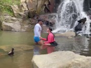 Colombiana de gran culo termina culiando con su mejor amigo en un paseo en bicicleta. 8/16