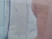 hottie likes to play in the bath and shows off her sexy ass 2/16