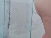 hottie likes to play in the bath and shows off her sexy ass 6/16