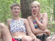 Ersties - Intensive Strap-on Action im Wald mit Ida und Isabella 14/16