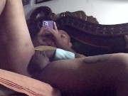 Chico universitario cachondo se masturba su enorme polla 3/16