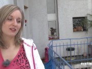 Ersties - Die blonde Bäckerin Alexa liebt es, sich selbst zu kneten 15/16