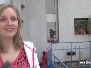 Ersties - Die blonde Bäckerin Alexa liebt es, sich selbst zu kneten 9/16