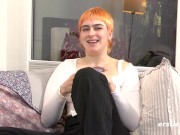 Ersties - Die freche Emi beantwortet intime Fragen und befriedigt sich selbst 4/16