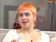 Ersties - Die freche Emi beantwortet intime Fragen und befriedigt sich selbst 6/16