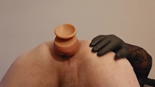 Сrossdresser develops an ass