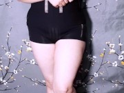 کس نمایی و صحبتهای سکسی آیلین با شما، بیا داخل / Iranian ASMR girl touching herself 2/16