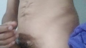 Rich hard penisRich hard penis