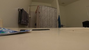 Twink takes a Shower